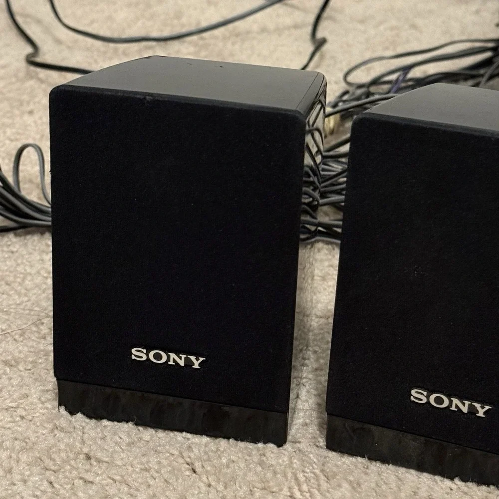 Sony Surround System SS-WS 121 + 1 SS-CT121 & 4 SS-TS121 Speakers UNTESTED